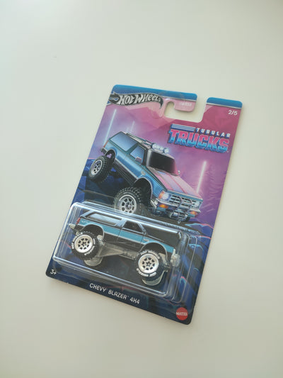 Hot Wheels Tubular Trucks Chevy Blazer 4x4