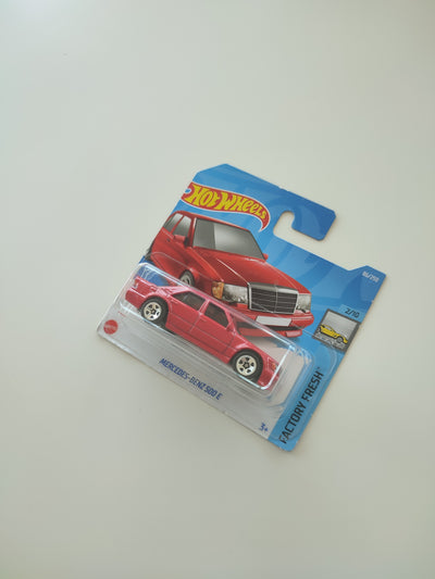 Hot Wheels Regular - Mercedes-Benz 500 E