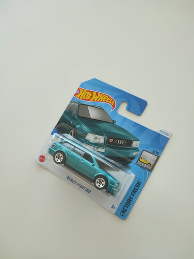 Hot Wheels Regular - '94 Audi Avant RS2 (133/250, Yeşil)
