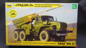 Multiple Rocket Launcher BM-21 "Grad" (Zvezda)